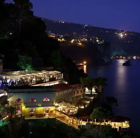 Hotel Scrajo Wellness & Mineral Spa Hotel 4*